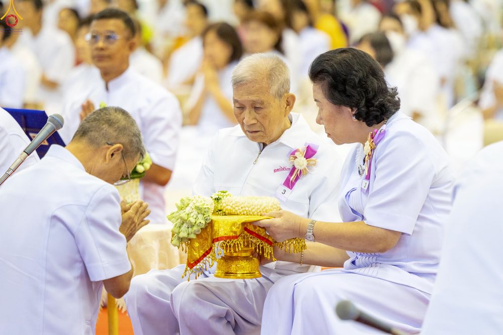 ภาพ No.327064:วันอาทิตย์ที่ 3 พฤษภาคม พ.ศ.2569 พิธีขอขมาอุบาสกบวชอุทิศชีวิต ณ ห้องแก้วสารพัดนึก 1 วัดพระธรรมกาย
