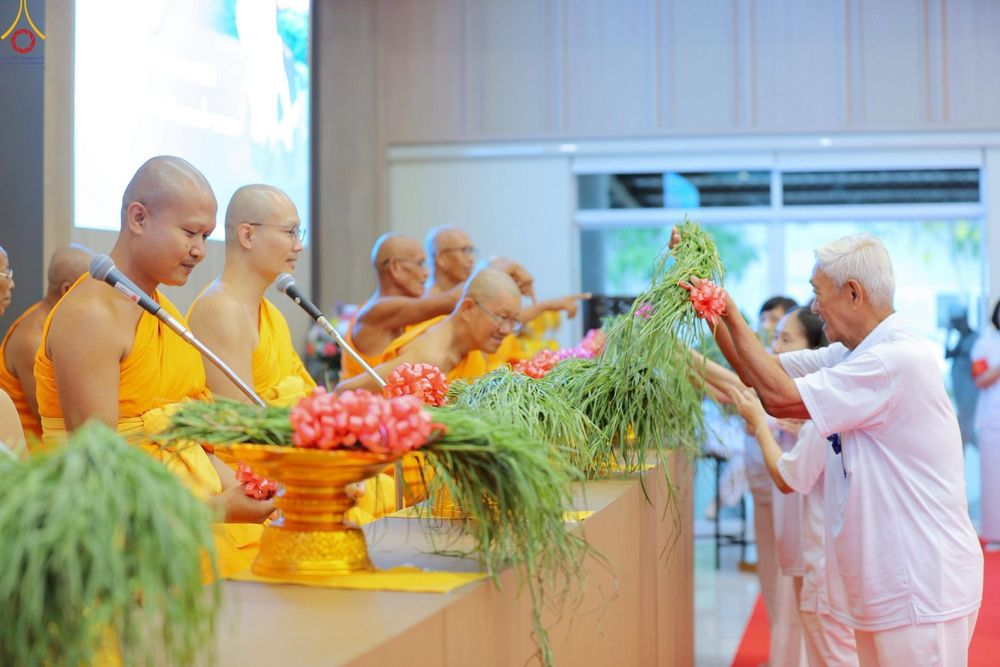 ภาพ No.241550:วันเสาร์ที่ 23 สิงหาคม พ.ศ. 2568 พิธีบุพเปตพลีนานาชาติ ปีที่ 12 ณ ศูนย์ปฏิบัติธรรมภาคใต้ อ.บางกล่ำ จ.สงขลา