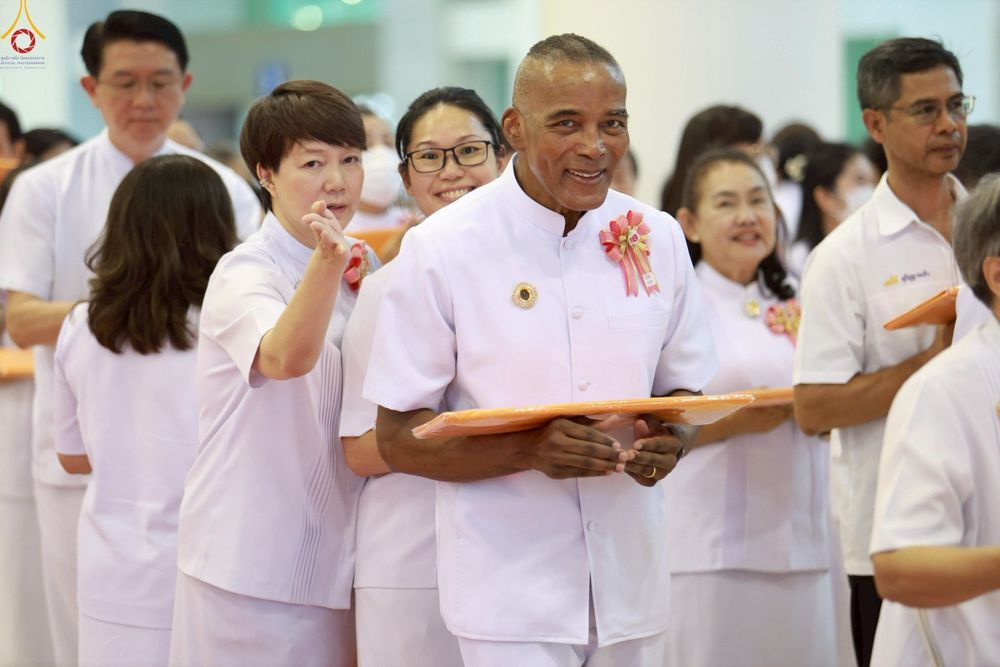 ภาพ No.251695:วันที่ 10 ตุลาคม พ.ศ. 2568 พิธีทอดผ้าป่าสมทบกฐินวัดพระธรรมกาย และสมทบกฐิน 30,000 กว่าวัดทั่วประเทศ ครั้งที่ 3 ณ สภาธรรมกายสากล วัดพระธรรมกาย