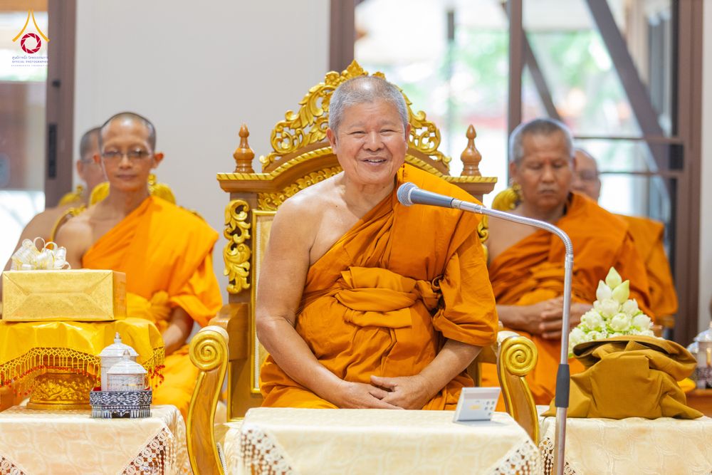 ภาพ No.336303:วันจันทร์ที่ 22 มิถุนายน พ.ศ.2569 พิธีอัญเชิญพระธรรมกาย และบรรจุพระบรมสารีริกธาตุ  ภายในเกศดอกบัวตูม องค์พระประธาน ณ อาคารสมปรารถนา วัดกลางธนรินทร์ ต.บ้านแป้ง อ.พรหมบุรี จ.สิงห์บุรี