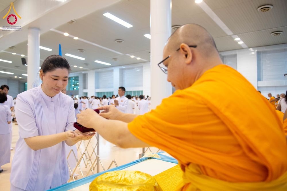 ภาพ No.308618:วันที่ 1 กุมภาพันธ์ พ.ศ. 2569 สัมมนาพิเศษ พิธีมอบพระราชเหล็ก ณ ห้องแก้วสารพัดนึก1 วัดพระธรรมกาย จ.ปทุมธานี