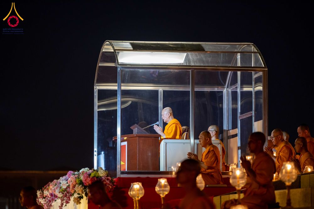 ภาพ No.312435:วันอังคารที่ 3 มีนาคม พ.ศ.2569 พิธีเวียนประทักษิณและจุดมาฆประทีป (ภาพชุดที่ 2) ณ ลานธรรมพระมหาธรรมกายเจดีย์ วัดพระธรรมกาย