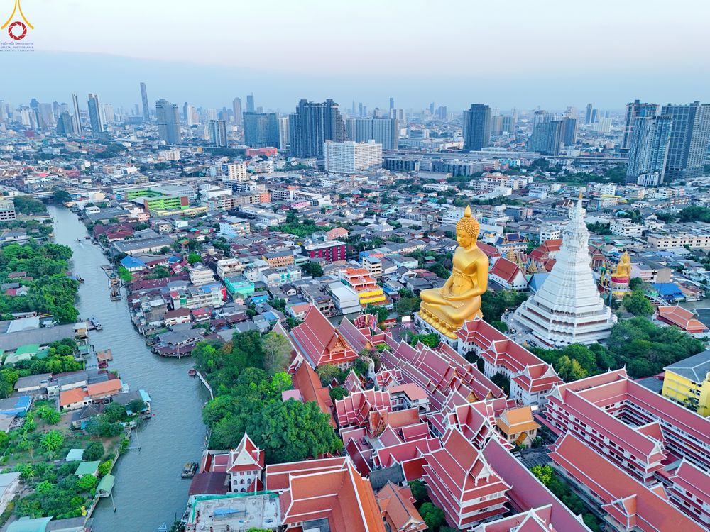 ภาพ No.302776:วันที่ 24 มกราคม พ.ศ. 2569 พิธีจุดประทีปธรรมถวายเป็นพุทธบูชา  และบูชาธรรมมหาปูชนียาจารย์  ณ อาคารธรรมยาตรา กตัญญูบูชามหาปูชนียาจารย์  ตรงข้ามวัดปากน้ำภาษีเจริญ จ.กรุงเทพมหานคร ในโครงการธรรมยาตรา กตัญญูบูชา มหาปูชนียาจารย์ พระมงคลเทพมุนี(สด จนฺทสโร) พระผู