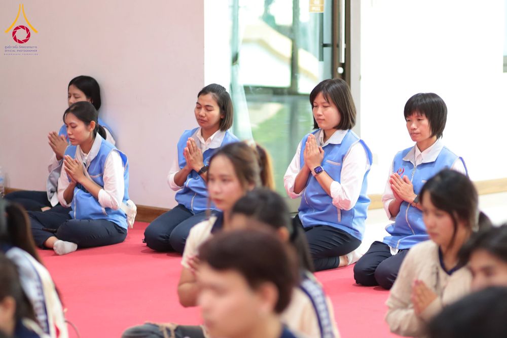 ภาพ No.298753:วันที่ 20 มกราคม พ.ศ. 2569 พิธีทอดผ้าป่าทำนุบำรุงศาสนสถาน ณ วัดไร่ขิง อ.สามพราน จ.นครปฐม ในโครงการธรรมยาตรา กตัญญูบูชา มหาปูชนียาจารย์ พระมงคลเทพมุนี(สด จนฺทสโร) พระผู้ปราบมาร อนุสรณ์สถาน 7 แห่ง ปีที่ 14