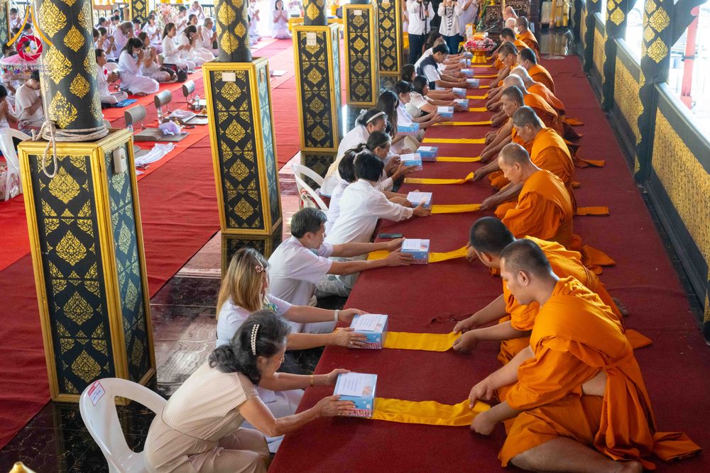 ภาพ No.304882:วันที่ 28 มกราคม พ.ศ. 2569 พิธีทอดผ้าป่าทำนุบำรุงศาสนสถาน ณ วัดบ่อทอง ต.คูขวาง อ.ลาดหลุมแก้ว จ.ปทุมธานี ในโครงการธรรมยาตรา กตัญญูบูชา มหาปูชนียาจารย์ พระมงคลเทพมุนี(สด จนฺทสโร) พระผู้ปราบมาร อนุสรณ์สถาน 7 แห่ง ปีที่ 14