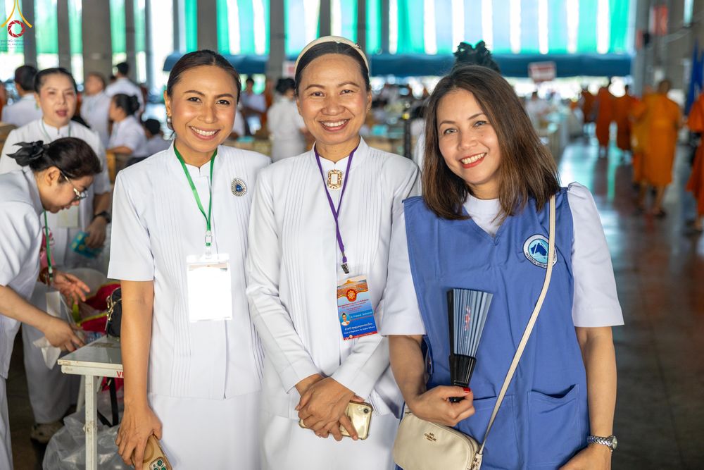 ภาพ No.323520:วันที่ 22 เมษายน พ.ศ.2569(วันคุ้มครองโลก) งานถวายมหาสังฆทาน 40,000 กว่าวัดทั่วประเทศ การเดินทางเข้าวัด , การต้อนรับปฏิสันถารพระสังฆาธิการ  ,  การจัดเตรียมภัตตาหาร , การลงทะเบียน