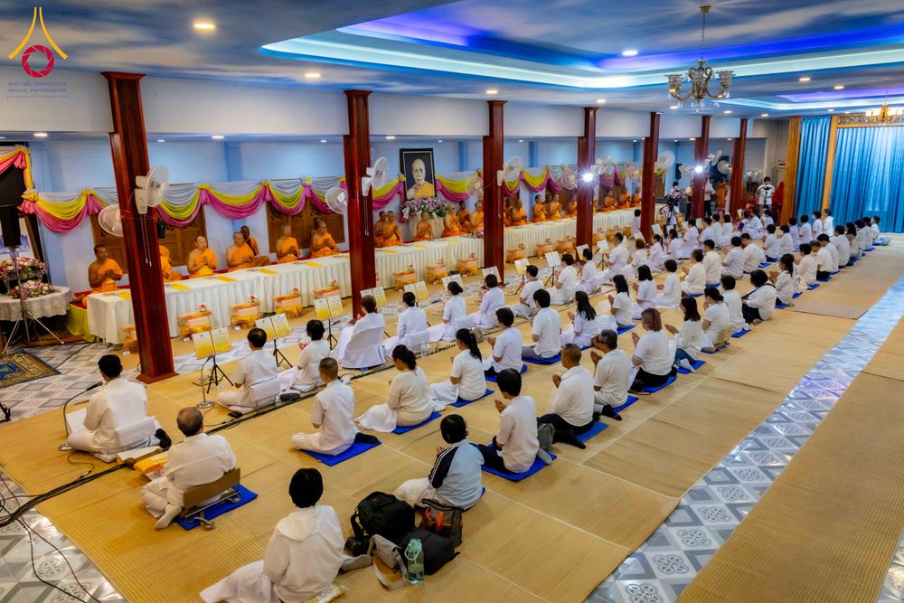 ภาพ No.295563:วันที่ 16 มกราคม พ.ศ. 2569 พิธีถวายภัตตาหารเป็นสังฆทาน แด่พระธรรมยาตรา ณ วัดโบสถ์บน ต.บางคูเวียง จ.นนทบุรี อนุสรณ์สถานลำดับที่ 4 สถานที่เกิดด้วยกายธรรม ในโครงการธรรมยาตรา กตัญญูบูชา มหาปูชนียาจารย์ พระมงคลเทพมุนี(สด จนฺทสโร) พระผู้ปราบมาร อนุสรณ์สถาน 7 แ