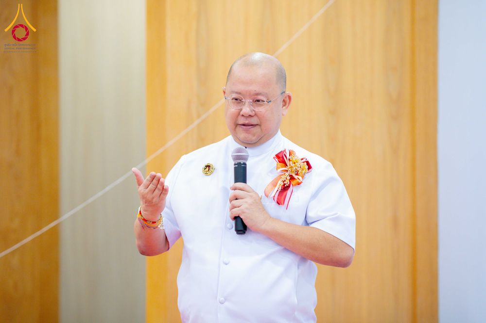 ภาพ No.313301:วันอาทิตย์ที่ 8 มีนาคม พ.ศ. 2569 พิธีสมโภชรูปเหมือนพระมงคลเทพมุนี (สด จนฺทสโร) และพิธีทอดผ้าป่าสามัคคีเพื่อสร้างวิหารพระมงคลเทพมุนี ณ วัดพุทธเคปทาวน์ ประเทศแอฟริกาใต้