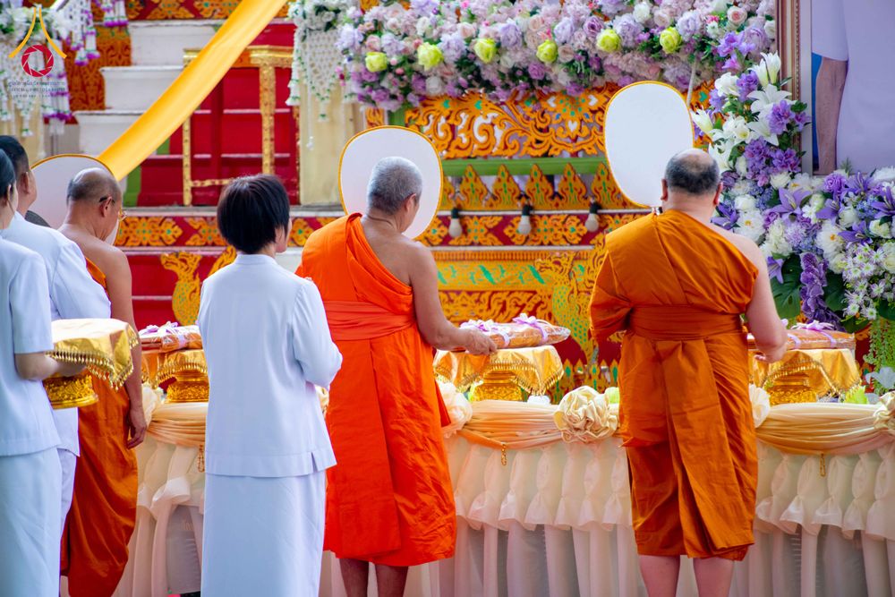 ภาพ No.316569:วันอาทิตย์ที่ 29 มีนาคม พ.ศ. 2569 พิธีทอดผ้าบังสุกุลและพิธีชำระร่าง โยมพ่อณรงค์ จินตมากุล  สิริอายุ 99 ปี 11 เดือน โยมบิดา พระครูปลัดรัตนวีรวัฒน์ (รังสฤษดิ์ อิทฺธิจินตโก) ที่ปรึกษาเจ้าคณะจังหวัดปทุมธานี เจ้าอาวาสวัดพระธรรมกาย  ณ ฌาปนสถานชั่วคราว ทางเข้า 