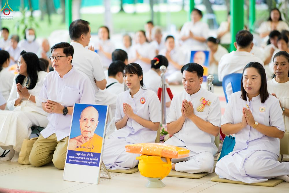 ภาพ No.333844:วันเสาร์ที่ 13 มิถุนายน พ.ศ.2569 พิธีเวียนประทักษิณ , พิธีวันทาสีมา , วันทาพระประธาน , พิธีขอขมาและมอบผ้าไตร โครงการอุปสมบทหมู่ผู้บริหาร รุ่นที่ 16 , โครงการอุปสมบทหมู่ธรรมทายาท ระดับอุดมศึกษา รุ่นที่ 53 (ภาคฤดูฝน) ณ โบสถ์พระไตรปิฏก วัดพระธรรมกาย