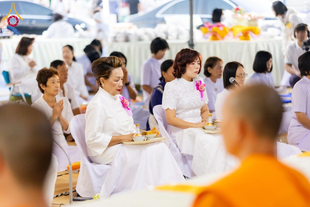 ภาพ No.289837:วันที่ 8 มกราคม พ.ศ. 2569 พิธีถวายภัตตาหารเป็นสังฆทาน แด่พระธรรมยาตรา ณ อนุสรณ์สถานคลองบางนางแท่น อ.สามพราน จ.นครปฐม ในโครงการธรรมยาตรา กตัญญูบูชา มหาปูชนียาจารย์ พระมงคลเทพมุนี(สด จนฺทสโร) พระผู้ปราบมาร อนุสรณ์สถาน 7 แห่ง ปีที่ 14