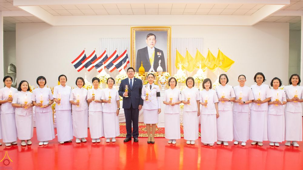 ภาพ No.341758:วันอังคารที่ 28 กรกฎาคม พ.ศ. 2569 คณะสงฆ์และพสกนิกรอำเภอคลองหลวง พร้อมใจจัดพิธีเจริญพระพุทธมนต์ ปฏิบัติธรรม และทำบุญตักบาตร ถวายพระราชกุศลเฉลิมพระเกียรติพระบาทสมเด็จพระเจ้าอยู่หัว
