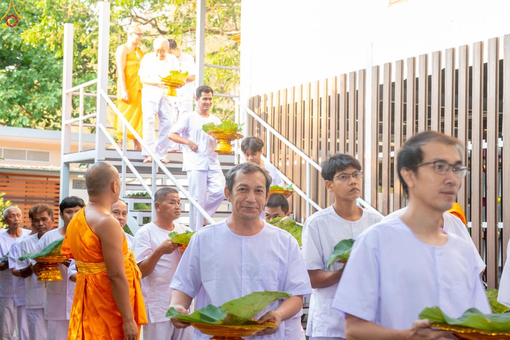 ภาพ No.319700:วันอาทิตย์ที่ 5 เมษายน พ.ศ.2569 พิธีตัดปอยผม และปลงผมนาคธรรมทายาท โครงการบรรพชาและอุปสมบทหมู่ รุ่นบูชาธรรม 82 ปี หลวงพ่อธัมมชโย