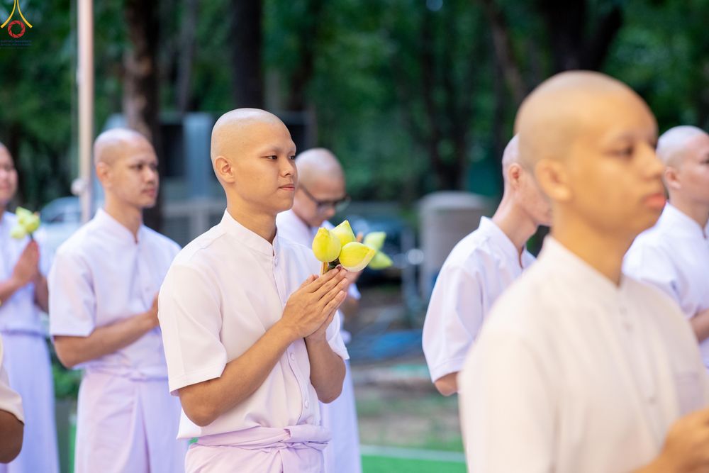 ภาพ No.333725:วันเสาร์ที่ 13 มิถุนายน พ.ศ.2569 พิธีเวียนประทักษิณ , พิธีวันทาสีมา , วันทาพระประธาน , พิธีขอขมาและมอบผ้าไตร โครงการอุปสมบทหมู่ผู้บริหาร รุ่นที่ 16 , โครงการอุปสมบทหมู่ธรรมทายาท ระดับอุดมศึกษา รุ่นที่ 53 (ภาคฤดูฝน) ณ โบสถ์พระไตรปิฏก วัดพระธรรมกาย