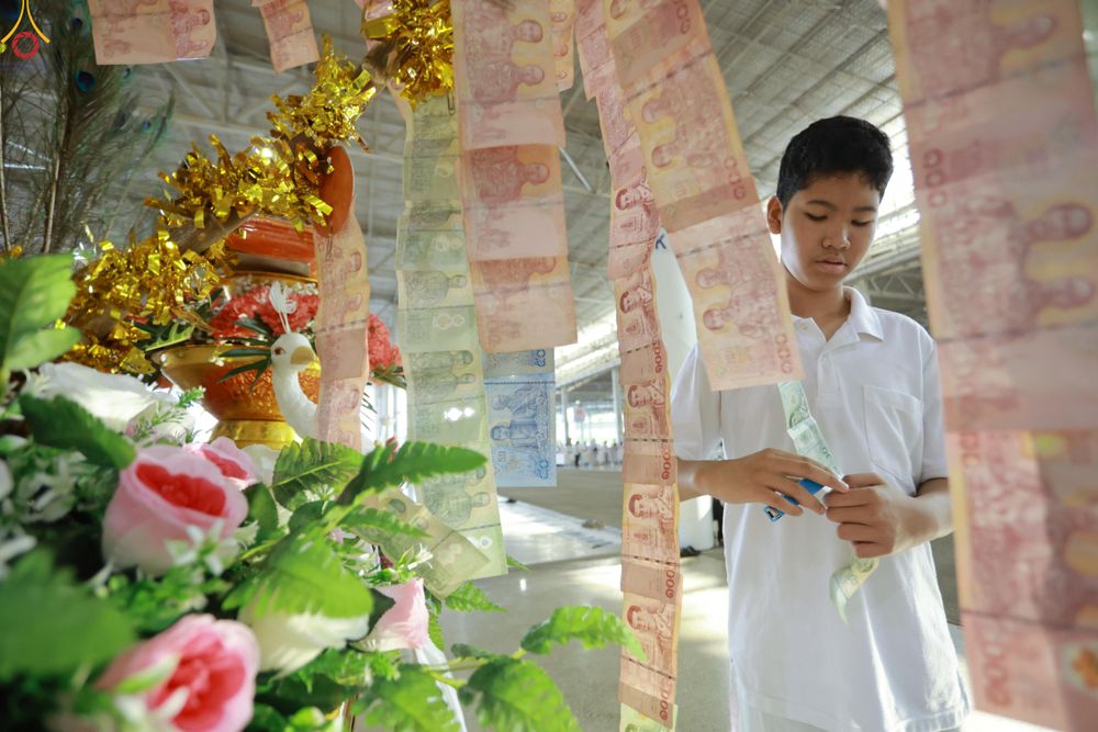 ภาพ No.318263:วันอาทิตย์ต้นเดือนที่ 5 เมษายน พ.ศ.2569 พิธีตักบาตร ณ บ้านแก้วเรือนทองคุณยายอาจารย์ฯ วัดพระธรรมกาย