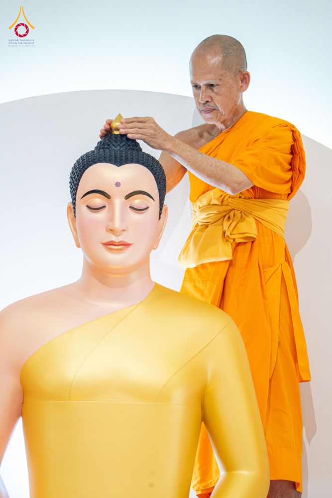 ภาพ No.336256:วันจันทร์ที่ 22 มิถุนายน พ.ศ.2569 พิธีอัญเชิญพระธรรมกาย และบรรจุพระบรมสารีริกธาตุ  ภายในเกศดอกบัวตูม องค์พระประธาน ณ อาคารสมปรารถนา วัดกลางธนรินทร์ ต.บ้านแป้ง อ.พรหมบุรี จ.สิงห์บุรี