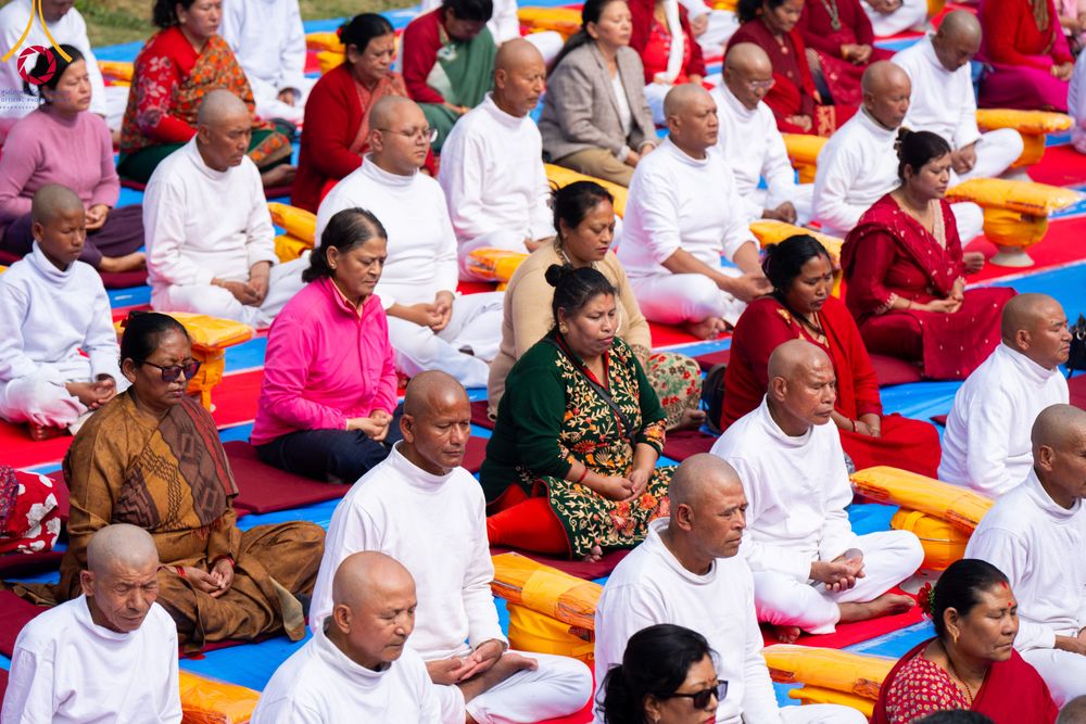 ภาพ No.313410:วันพฤหัสบดีที่ 12 มีนาคม พ.ศ. 2569 พิธีมอบบาตรและผ้าไตรในโครงการบรรพชาสามเณร 500 รูป  ณ นาคบาฮาล (Nagbahal) ประเทศเนปาล