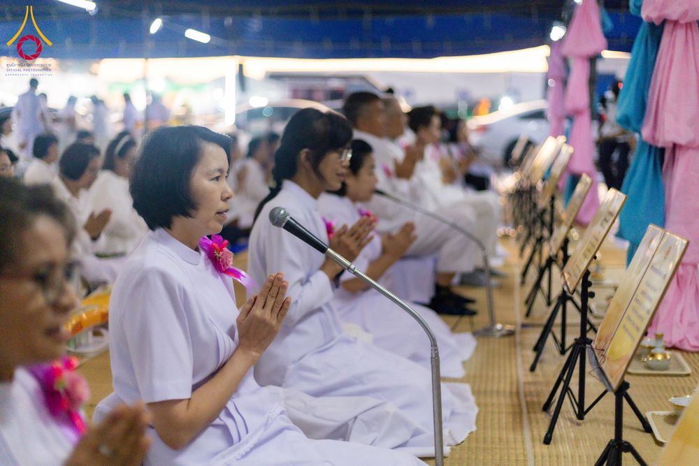 ภาพ No.289990:วันที่ 8 มกราคม พ.ศ. 2569 พิธีถวายภัตตาหารเป็นสังฆทาน แด่พระธรรมยาตรา ณ อนุสรณ์สถานคลองบางนางแท่น อ.สามพราน จ.นครปฐม ในโครงการธรรมยาตรา กตัญญูบูชา มหาปูชนียาจารย์ พระมงคลเทพมุนี(สด จนฺทสโร) พระผู้ปราบมาร อนุสรณ์สถาน 7 แห่ง ปีที่ 14