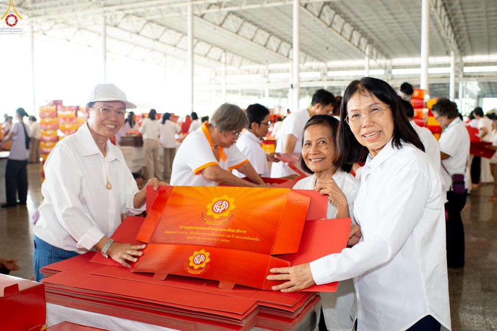 ภาพ No.320508:วันที่ 10 เมษายน พ.ศ.2569 การเตรียมกล่องไทยธรรม เพื่องานถวายมหาสังฆทาน 40,000 กว่าวัดทั่วประเทศ วันคุ้มครองโลก 22 เมษายน พ.ศ.2569 วัดพระธรรมกาย