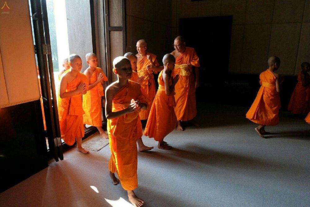 ภาพ No.18879:ประมวลภาพพิธีบรรพชาสามเณรยุวธรรมทายาท รุ่น 24 โครงการ 2