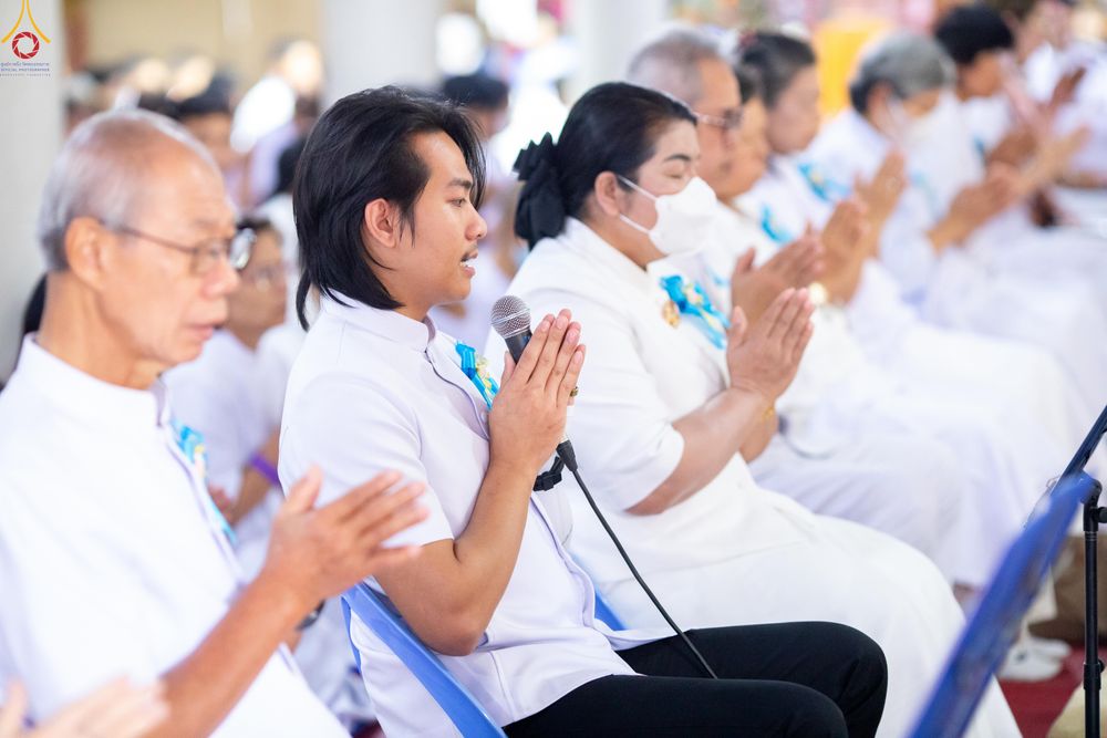 ภาพ No.301327:วันที่ 22 มกราคม พ.ศ. 2569 พิธีทอดผ้าป่าทำนุบำรุงศาสนสถาน ณ วัดใหม่พิบูลย์ผล อ.สองพี่น้อง จ.สุพรรณบุรี ในโครงการธรรมยาตรา กตัญญูบูชา มหาปูชนียาจารย์ พระมงคลเทพมุนี(สด จนฺทสโร) พระผู้ปราบมาร อนุสรณ์สถาน 7 แห่ง ปีที่ 14