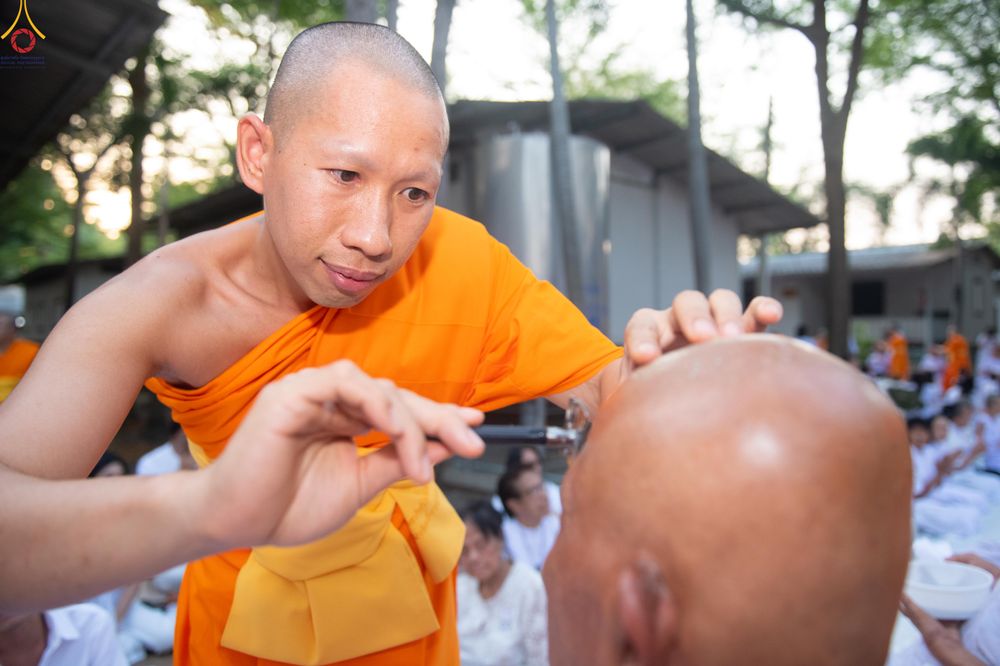 ภาพ No.319801:วันอาทิตย์ที่ 5 เมษายน พ.ศ.2569 พิธีตัดปอยผม และปลงผมนาคธรรมทายาท โครงการบรรพชาและอุปสมบทหมู่ รุ่นบูชาธรรม 82 ปี หลวงพ่อธัมมชโย