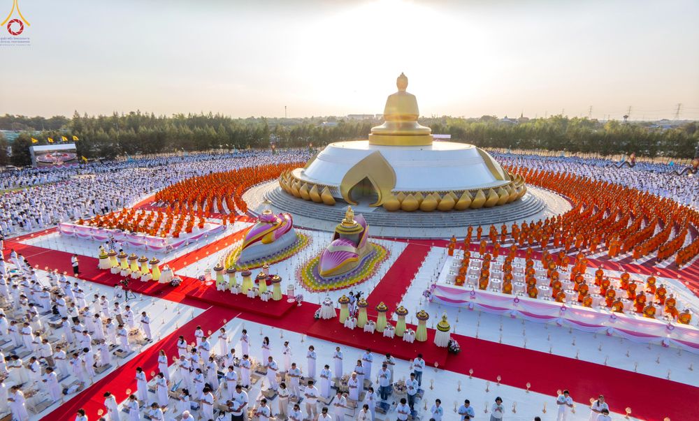 ภาพ No.301932:วันที่ 23 มกราคม พ.ศ. 2569 พิธีจุดประทีปธรรมถวายเป็นพุทธบูชา และบูชาธรรมมหาปูชนียาจารย์  ณ อนุสรณ์สถานลำดับที่ 5 สถานที่เผยแผ่วิชชาธรรมกายครั้งแรก อนุสรณ์สถานบางปลา วัดบางปลา อำเภอบางเลน จังหวัดนครปฐม ในโครงการธรรมยาตรา กตัญญูบูชา มหาปูชนียาจารย์ พระมงคล