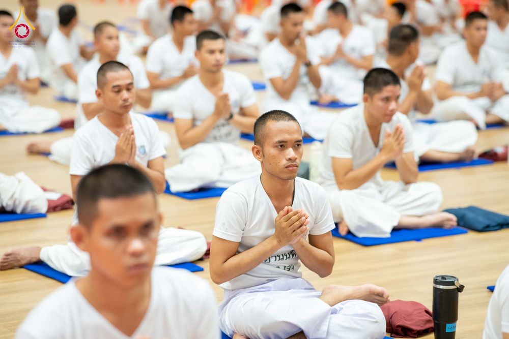 ภาพ No.350101:วันที่ 17-18 กันยายน พ.ศ. 2569 โครงการบรรพชาพัฒนาคุณธรรม จริยธรรม สำหรับนักเรียนนายสิบตำรวจ (นสต.) รุ่นที่ 16 ศูนย์ฝึกอบรมตำรวจภูธรภาค 1  ได้จัดกิจกรรม ณ สภาธรรมกายสากล ห้องแก้ว2