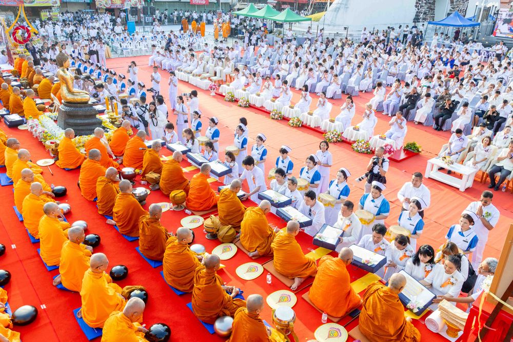 ภาพ No.312812:วันอาทิตย์ที่ 8 มีนาคม พ.ศ.2569 ทำบุญเมืองนครราชสีมา 558 ปี ตักบาตรพระ 10,000 รูป (ภาพชุดที่ 2)