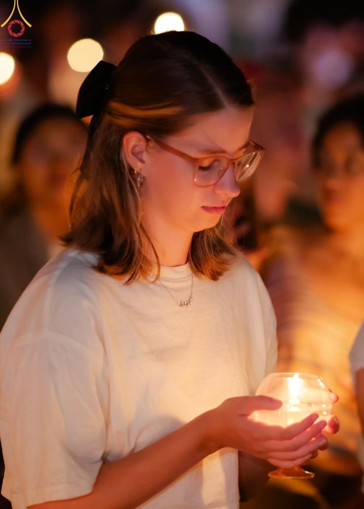 ภาพ No.156567:วัดพุทธบาหลีและวัดพระธรรมกาย จัดปฏิบัติธรรมนานาชาติ 1,151 คนจาก 78 ประเทศ ใน "วันสันติภาพสากล" ณ บาหลี อินโดนีเซีย วันเสาร์ที่ 21 กันยายน พ.ศ. 2567 เวลา 16.00-21.00 น. ณ พิพิธภัณฑ์ ARMA เมืองอูบุด จังหวัดบาหลี ประเทศอินโดนีเซีย