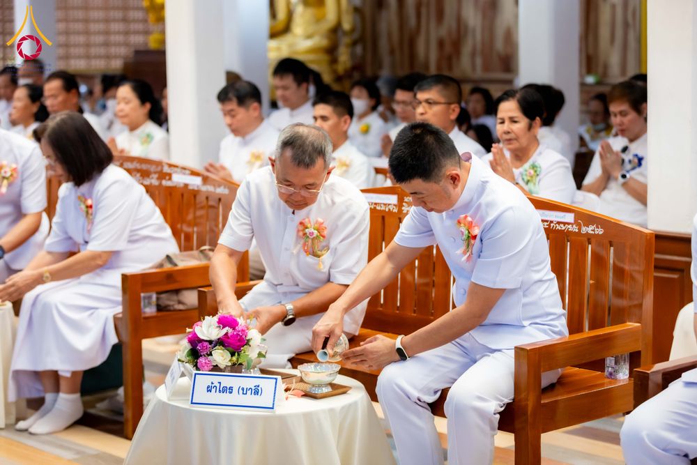 ภาพ No.303411:วันที่ 23 มกราคม พ.ศ. 2569 พิธีเจริญพุทธมนต์ปฏิบัติธรรม มอบทุนการศึกษา  ถวายสังฆทาน 109 วัด เพื่อถวายเป็นพุทธบูชา เพื่อขับเคลื่อนโครงการหมู่บ้านรักษาศีล 5 โดยคณะสงฆ์จังหวัดนครปฐม คณะศิษยานุศิษย์วัดพระธรรมกาย โครงการธรรมยาตรา ปีที่ 14 ณ วัดบางปลา อำเภอบาง