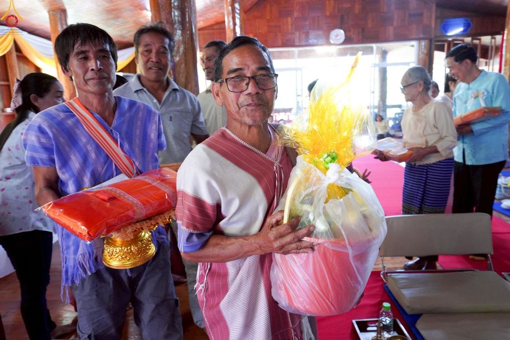 ภาพ No.262355:วันที่ 19 ตุลาคม พ.ศ. 2568 พิธีทอดกฐินสามัคคีทั่วไทย 30,000 วัด โดยคณะศิษยานุศิษย์ บูชาธรรม 81 ปี หลวงพ่อธัมมชโย ณ วัดป่าหมาก ต.แม่ลาน้อย อ.แม่ลาน้อย จ.แม่ฮ่องสอน