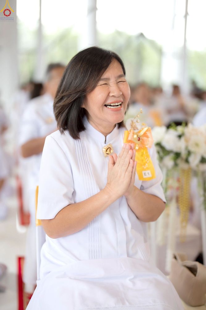 ภาพ No.239407:วันอาทิตย์ที่ 17 สิงหาคม พ.ศ. 2568 พิธีกดปุ่มอัญเชิญรูปเหมือน พระมงคลเทพมุนี (สด จันทสโร)  ณ มหาวิหารแก้วพระมงคลเทพมุนี  ศูนย์ปฏิบัติธรรมแก้วเมืองเลย