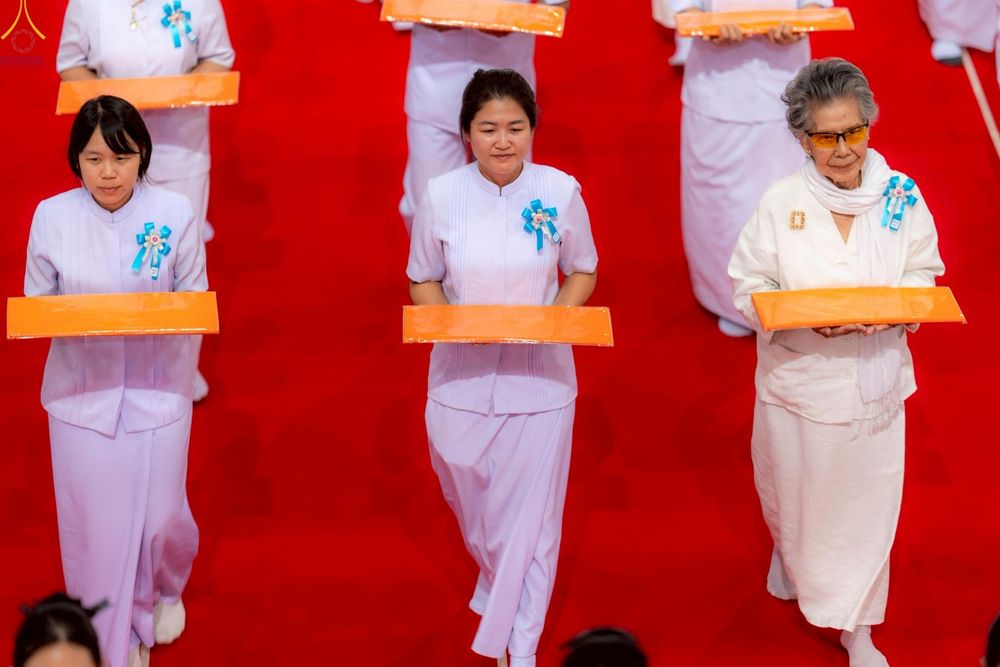 ภาพ No.277496:วันอาทิตย์ต้นเดือนที่ 7 ธันวาคม พ.ศ.2568 พิธีทอดผ้าป่าต้นสมบัติจักรพรรดิ ณ สภาธรรมกายสากล วัดพระธรรมกาย