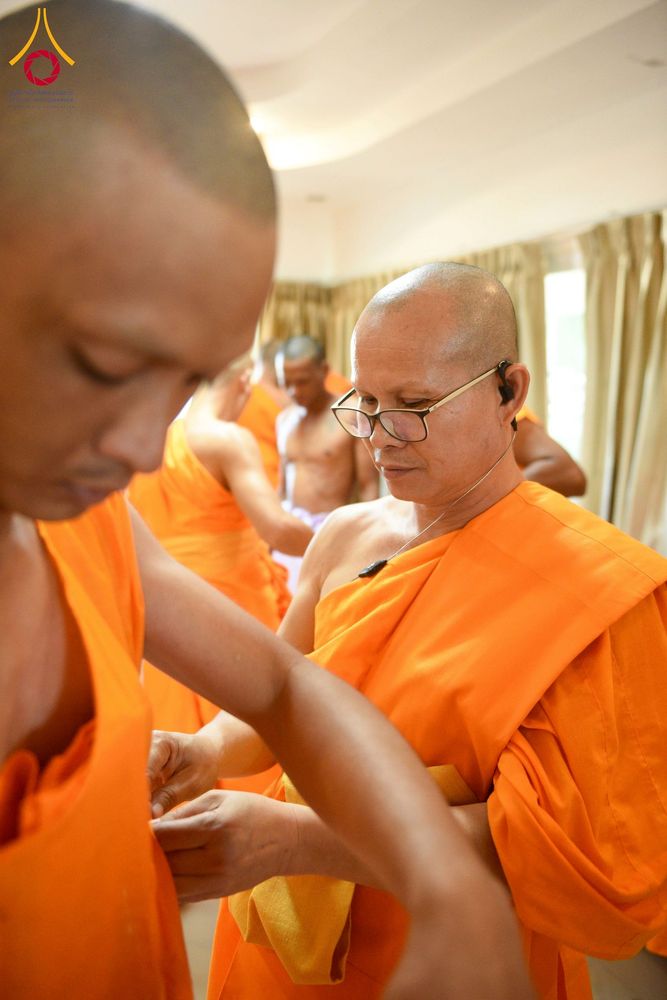 ภาพ No.278110:วันเสาร์ที่ 6 ธันวาคม พ.ศ. 2568 พิธีเวียนประทักษิณ ขอขมามอบผ้าไตร บรรพชาอุปสมบทหมู่ธรรมทายาท จำนวน 53 รูป โครงการอุปสมบทหมู่ รุ่นบูชาธรรมมหาปูชนียาจารย์ ประจำปี 2568 จังหวัดสระบุรี