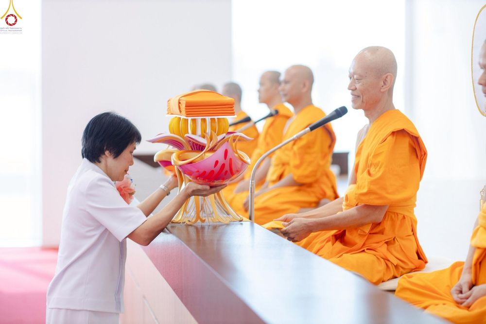 ภาพ No.254272:วันที่ 12 ตุลาคม พ.ศ. 2568 พิธีทอดกฐินสามัคคีวัดพระธรรมกายสิงคโปร์  新加坡法身寺功德衣法会 Dhammakaya Centre Singapore Kathina Ceremony  