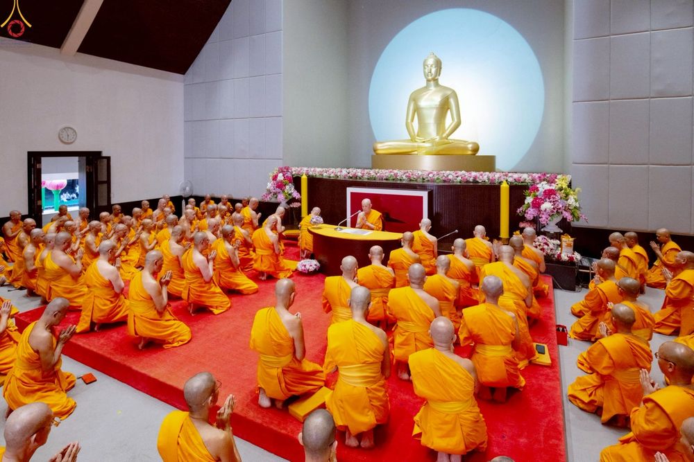 ภาพ No.250650:วันอังคารที่ 7 ตุลาคม พ.ศ. 2568 พิธีมหาปวารณาออกพรรษา ณ โบสถ์พระไตรปิฎก วัดพระธรรมกาย