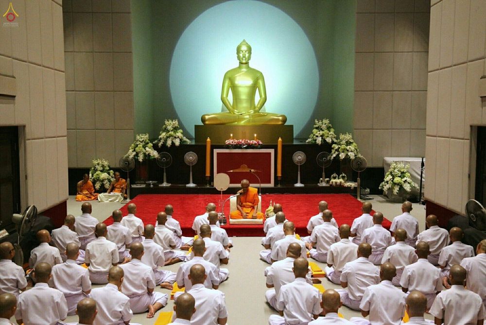 ภาพ No.27165:พิธีบรรพชาอุปสมบทหมู่นาคธรรมทายาทบูชาธรรมพระราชภาวนาจารย์เพื่อน้อมถวายเป็นพระราชกุศล