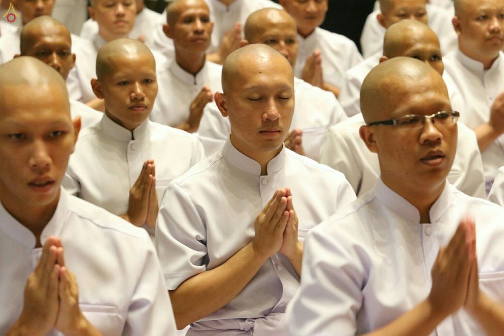 ภาพ No.27180:พิธีบรรพชาอุปสมบทหมู่นาคธรรมทายาทบูชาธรรมพระราชภาวนาจารย์เพื่อน้อมถวายเป็นพระราชกุศล