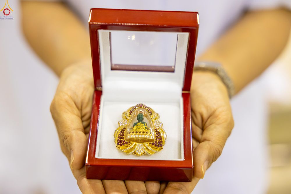 ภาพ No.311674:วันอาทิตย์ต้นเดือนที่ 1 มีนาคม พ.ศ.2569 สัมมนาพิเศษ พิธีมอบรูปหล่อโลหะหลวงปู่วัดปากน้ำ พระมงคลเทพมุนี พิธีมุทิตาสักการะในโอกาสพระครูปลัดรัตนวีรวัฒน์(รังสฤษดิ์ อิทธิจินฺตโก) เจ้าอาวาสวัดพระธรรมกาย  ดำรงตำแหน่งเป็น “ที่ปรึกษาเจ้าคณะจังหวัดปทุมธานี”  ณ ห้อง