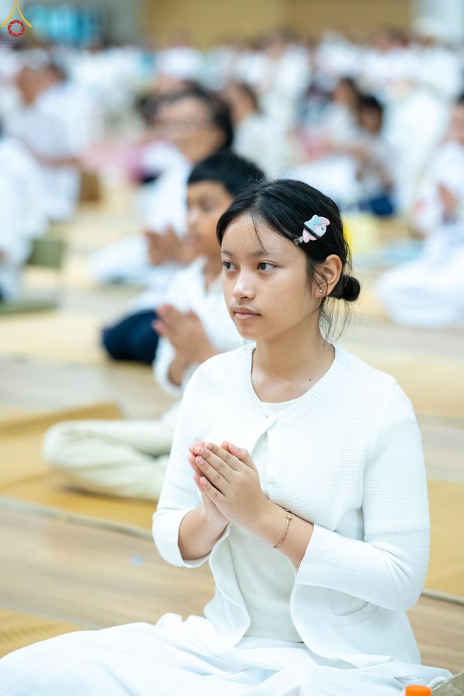 ภาพ No.329055:วันอาทิตย์ที่ 17 พฤษภาคม พ.ศ.2569 พิธีร่วมบุญการศึกษาพระภิกษุสามเณร (หนังสือบาลี นักธรรม ทางก้าวหน้า World-Pec) ณ ห้องแก้วสารพัดนึก 2 วัดพระธรรมกาย