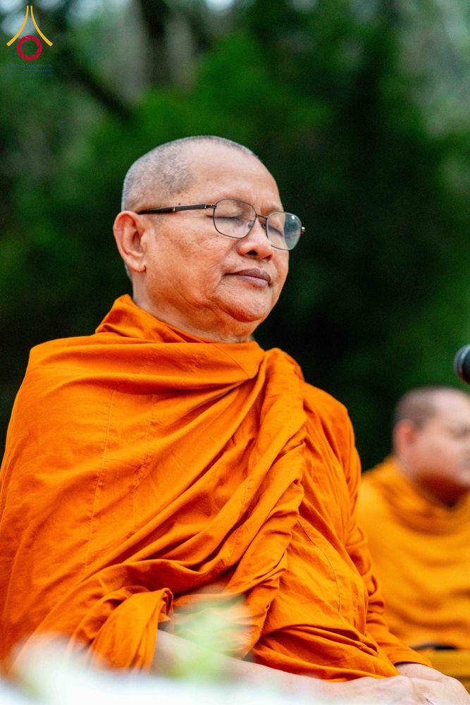 ภาพ No.286007:วันเสาร์ที่ 13 ธันวาคม พ.ศ.2568 พิธีตักบาตรพระภิกษุสามเณร 1,000 รูป ณ บริเวณหน้าอุทยานแห่งชาติเขาใหญ่ อำเภอปากช่อง จ.นครราชสีมา