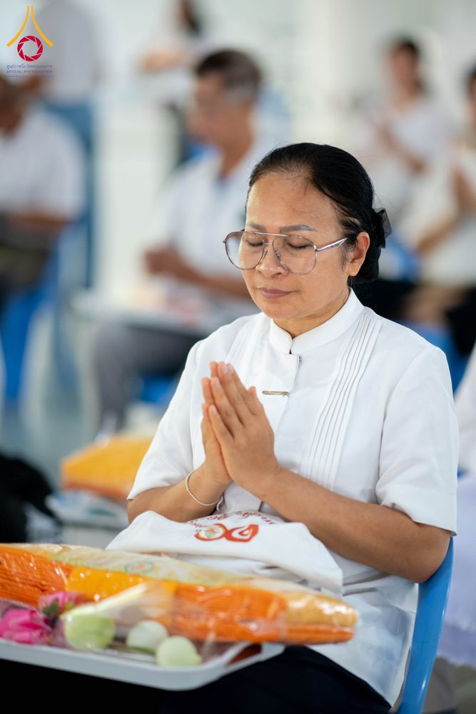 ภาพ No.326716:วันที่ 1 พฤษภาคม พ.ศ.2569 พิธีบุพเปตพลี ครั้งที่ 181 ร่วมอุทิศบุญแด่หมู่ญาติที่ล่วงลับไปแล้ว และสืบทอดอายุพระพุทธศาสนา ณ หอฉันคุณยายอาจารย์ฯ วัดพระธรรมกาย