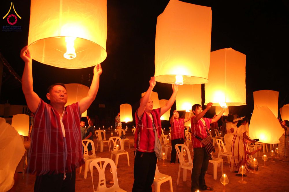 ภาพ No.309122:วันศุกร์ที่ 6 กุมภาพันธ์ พ.ศ.2569 พิธีจุดประทีปโคมลาน ปล่อยโคมลอยถวายเป็นพุทธบูชา  ณ ลานธรรมเจดีย์วัดทุ่งเจริญธรรม อ.อมก๋อย จ.เชียงใหม่