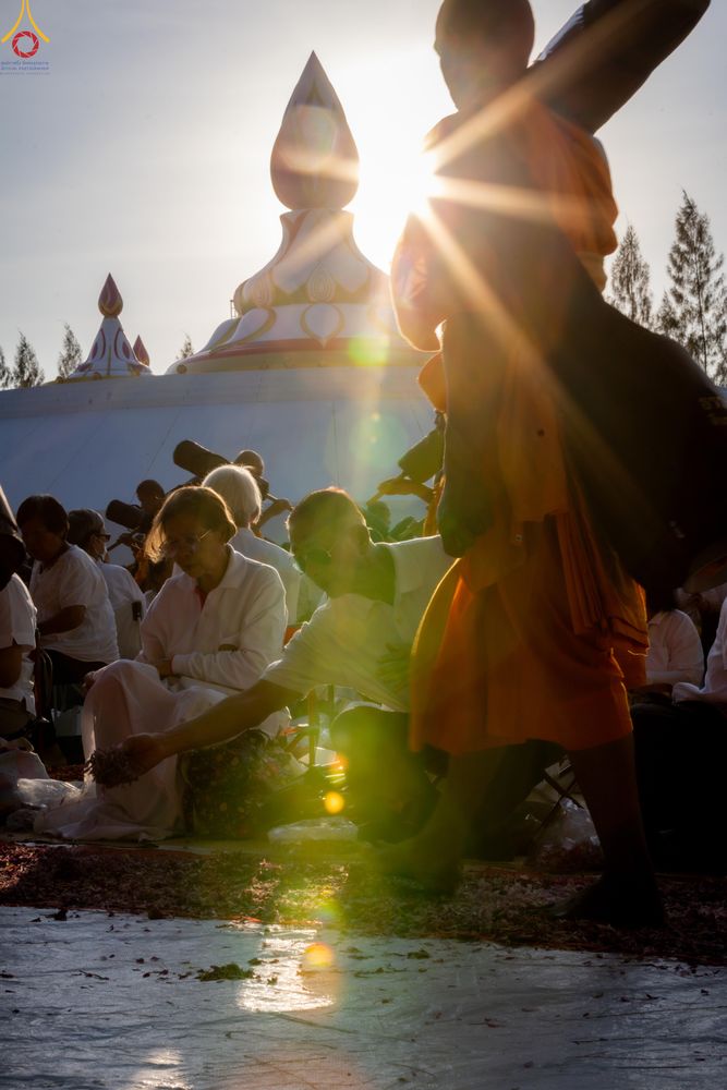 ภาพ No.289754:วันที่ 7 มกราคม พ.ศ. 2569 พิธีต้อนรับพระธรรมยาตรา ณ อนุสรณ์สถานลำดับที่ 2 สถานที่ตั้งมโนปณิธานบวชตลอดชีวิต อนุสรณ์สถานคลองบางนางแท่น อ.สามพราน จ.นครปฐม ในโครงการธรรมยาตรา กตัญญูบูชา มหาปูชนียาจารย์ พระมงคลเทพมุนี(สด จนฺทสโร) พระผู้ปราบมาร อนุสรณ์สถาน 7 แ