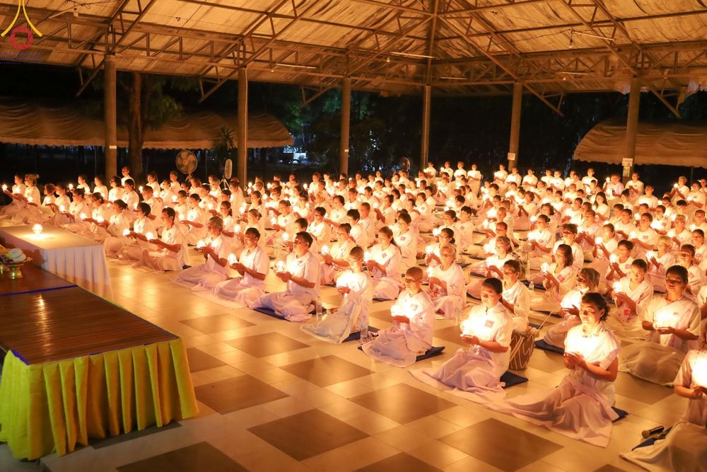 ภาพ No.158451:โครงการอบรมอุบาสก อุบาสิกาแก้ว  ตัวแทนทอดกฐิน 30,000 วัด ทั่วไทย บูชาธรรม 80 ปี หลวงพ่อธัมมชโย ระหว่างวันที่ 20-22 กันยายน พ.ศ. 2567 ณ จังหวัดบุรีรัมย์ รุ่นที่ 3
