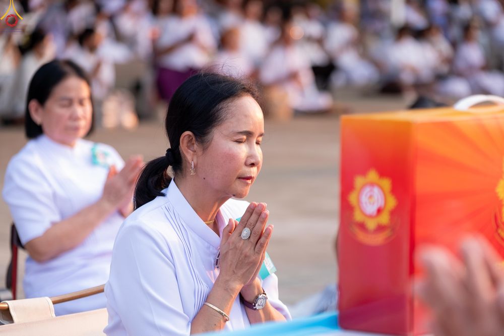 ภาพ No.324058:วันที่ 22 เมษายน พ.ศ.2569 (วันคุ้มครองโลก) พิธีถวายมหาสังฆทาน 40,000 กว่าวัดทั่วประเทศ ณ ลานธรรม พระมหาธรรมกายเจดีย์ วัดพระธรรมกาย