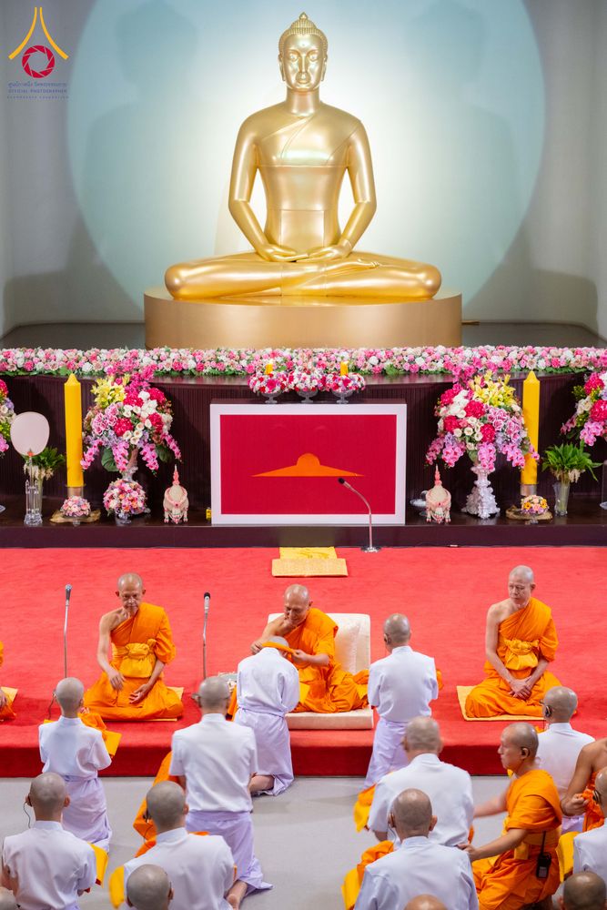 ภาพ No.286596:วันเสาร์ที่ 12 กรกฏาคม พ.ศ.2568 พิธีบรรพชาอุปสมบท  โครงการบรรพชาอุปสมบทหมู่ ธรรมทายาทนานาชาติ(ภาคภาษาจีน), โครงการบรรพชาสามเณร โรงเรียนนานาชาติ รุ่นที 14