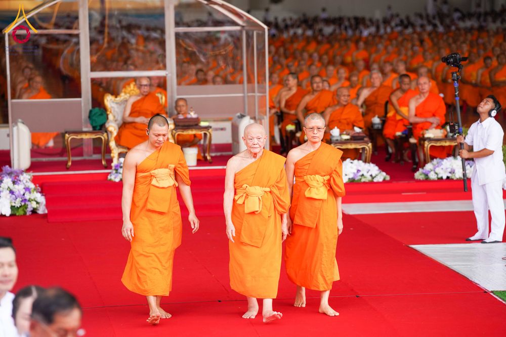 ภาพ No.316596:วันอาทิตย์ที่ 29 มีนาคม พ.ศ. 2569 พิธีทอดผ้าบังสุกุลและพิธีชำระร่าง โยมพ่อณรงค์ จินตมากุล  สิริอายุ 99 ปี 11 เดือน โยมบิดา พระครูปลัดรัตนวีรวัฒน์ (รังสฤษดิ์ อิทฺธิจินตโก) ที่ปรึกษาเจ้าคณะจังหวัดปทุมธานี เจ้าอาวาสวัดพระธรรมกาย  ณ ฌาปนสถานชั่วคราว ทางเข้า 