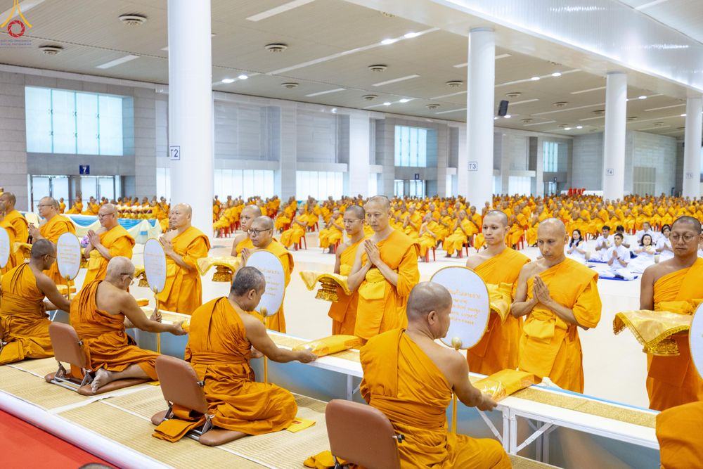 ภาพ No.339655:วันที่ 18 กรกฎาคม พ.ศ.2569 วันมหารำลึก ครั้งที่ 36 ณ ห้องแก้วสารพัดนึก 1 วัดพระธรรมกาย